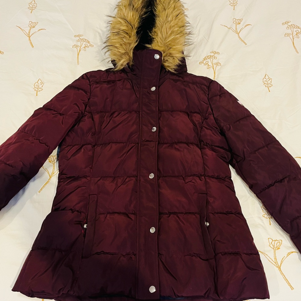 Tommy Hilfiger winter coat | burgundy